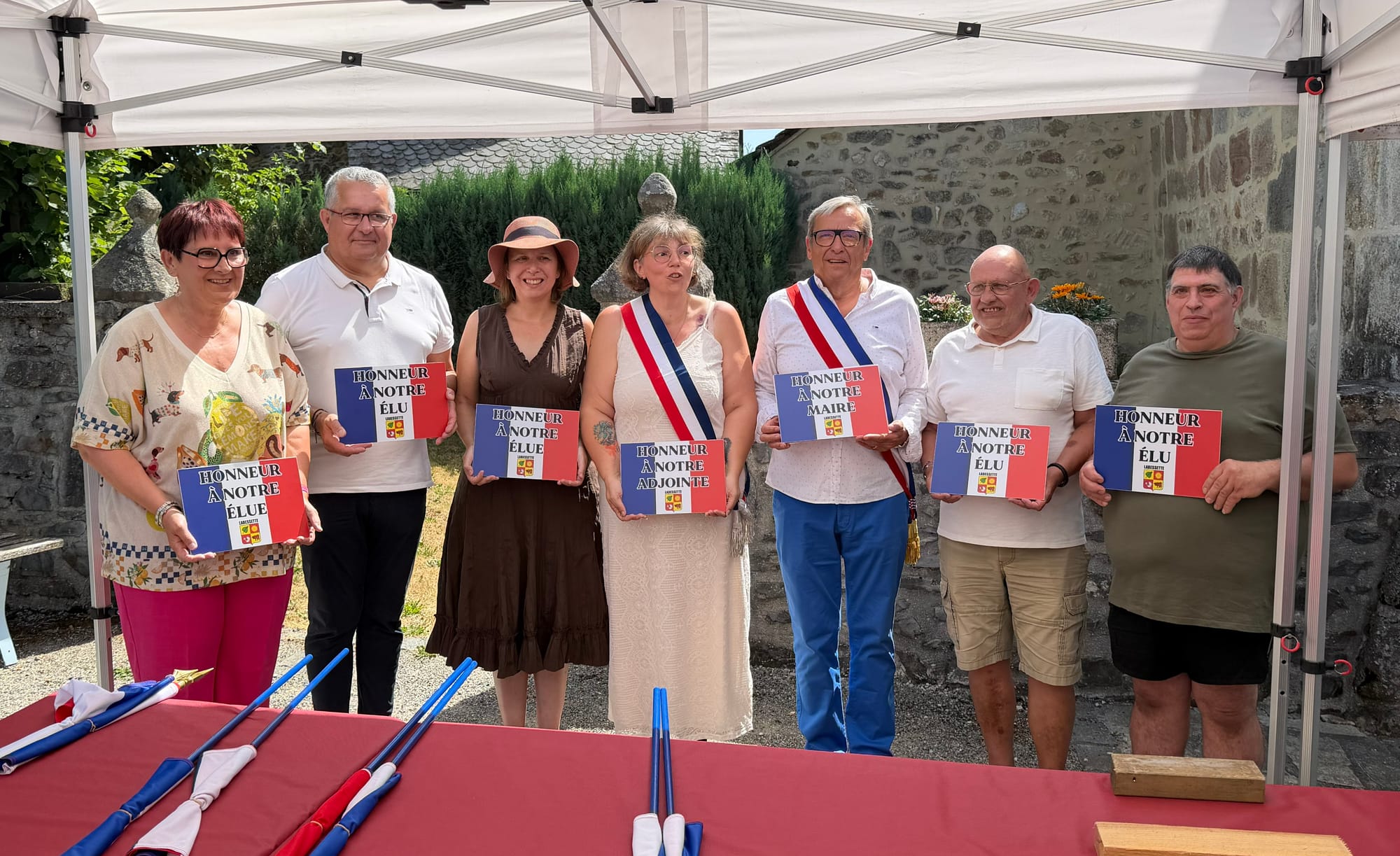 Remise Plaques et Drapeaux